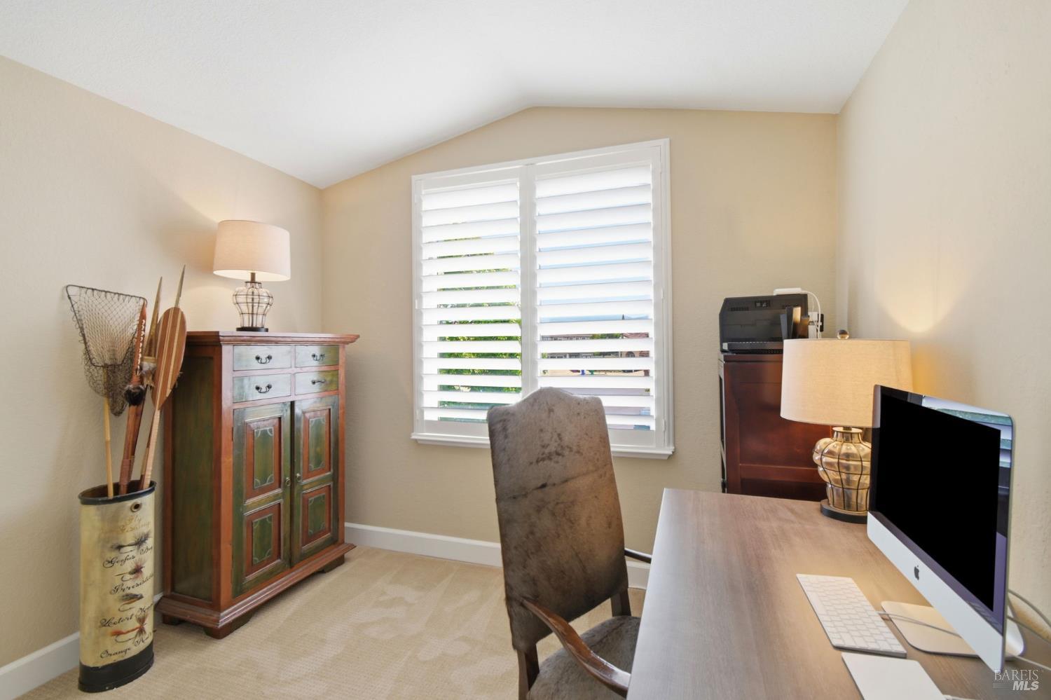 33 Peninsula Court Napa CA 94559