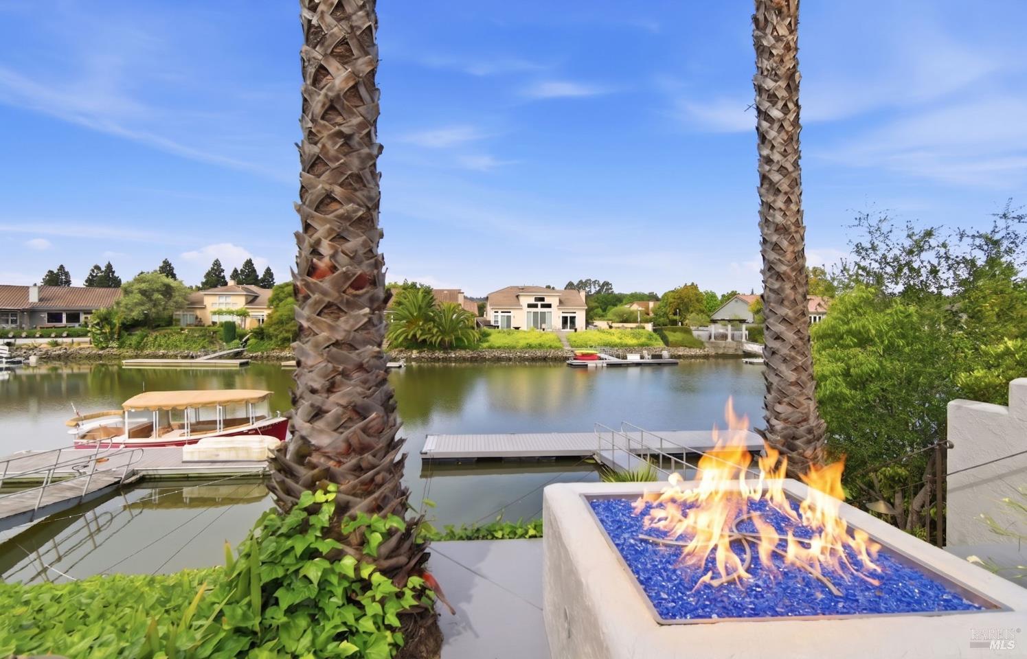 33 Peninsula Court Napa CA 94559