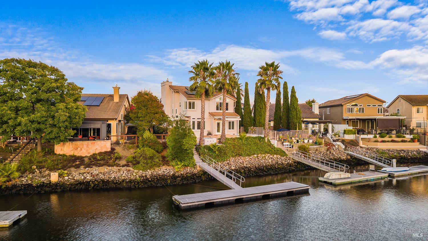 33 Peninsula Court Napa CA 94559
