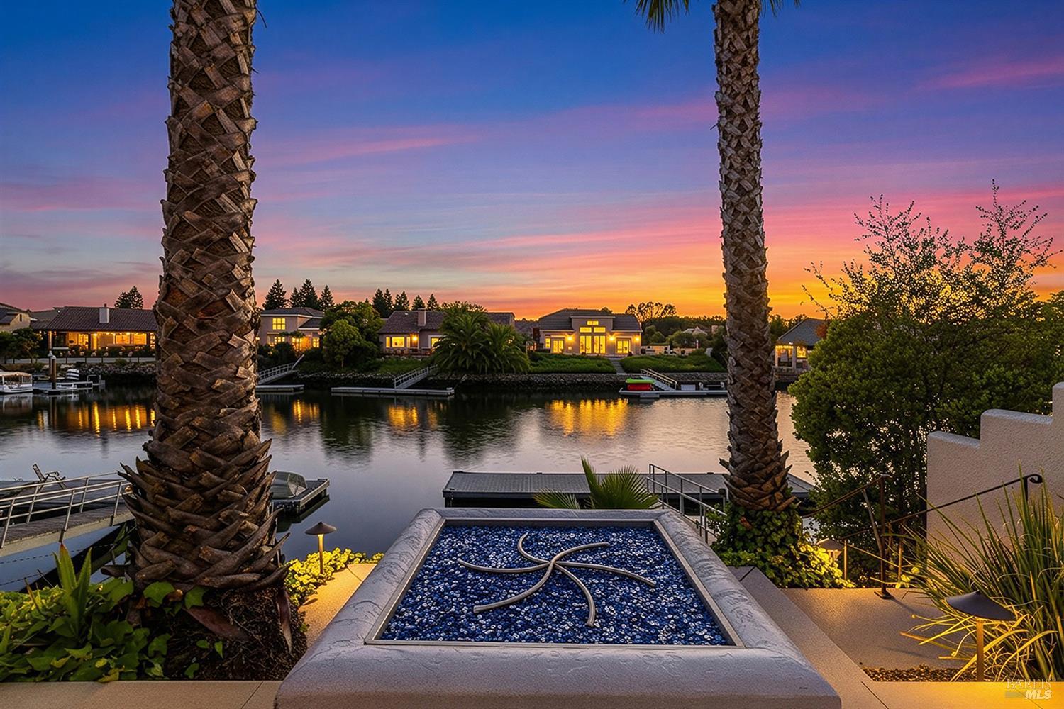 33 Peninsula Court Napa CA 94559