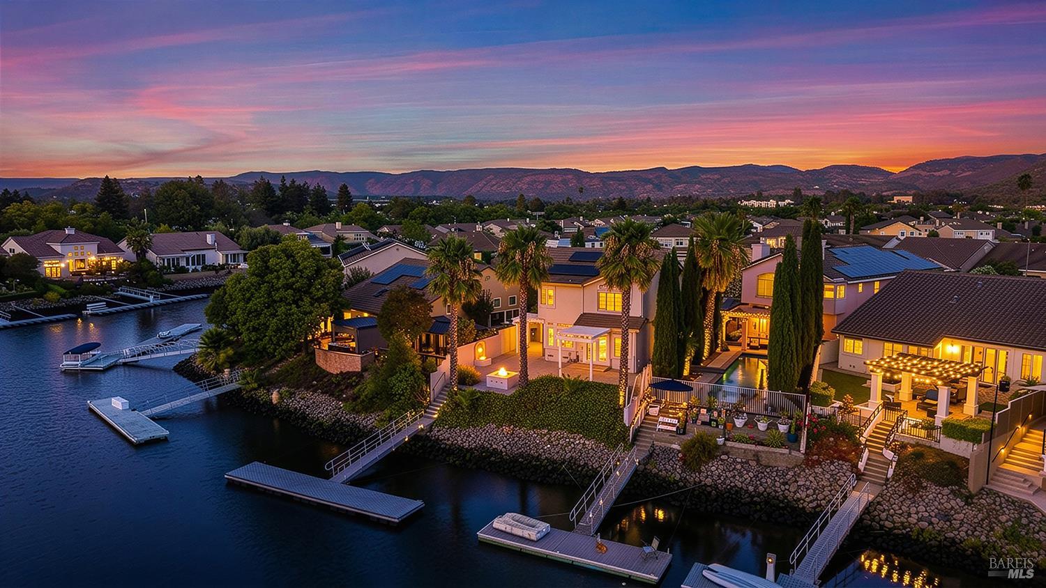 33 Peninsula Court Napa CA 94559