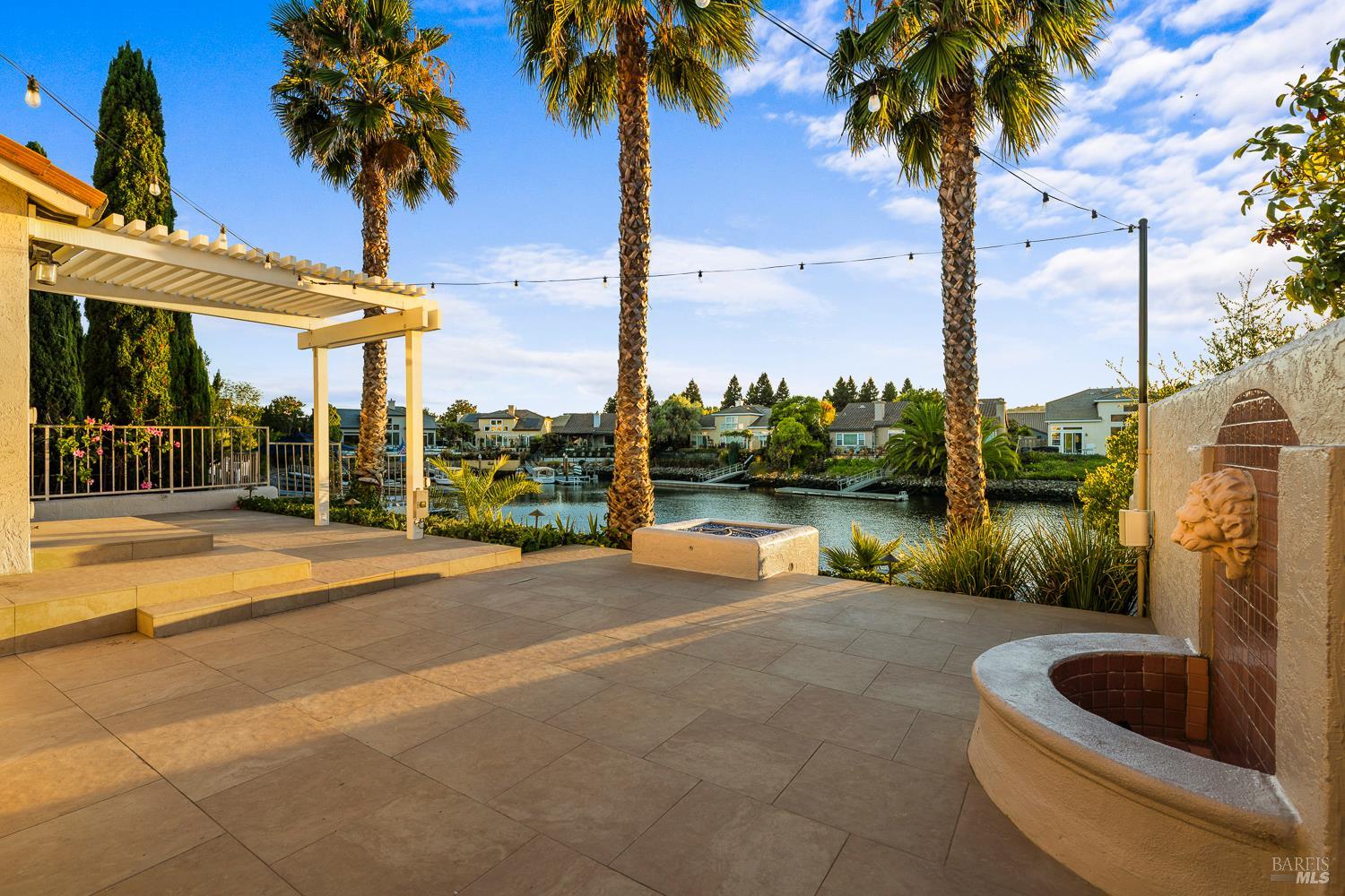 33 Peninsula Court Napa CA 94559