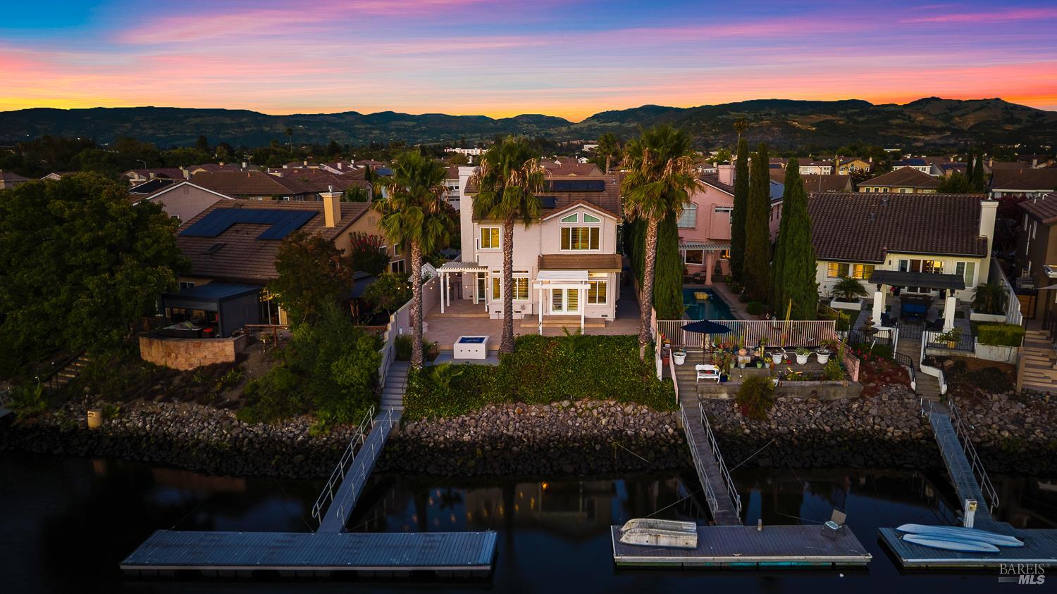 33 Peninsula Court Napa CA 94559
