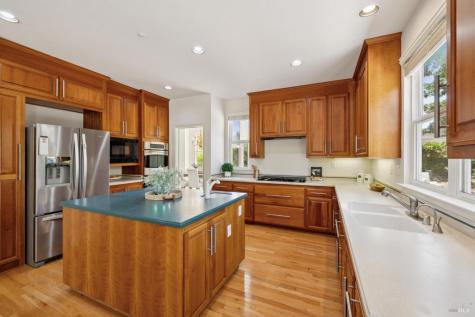 90 Saddle Wood Drive Novato CA 94945