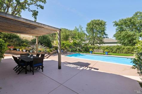 90 Saddle Wood Drive Novato CA 94945