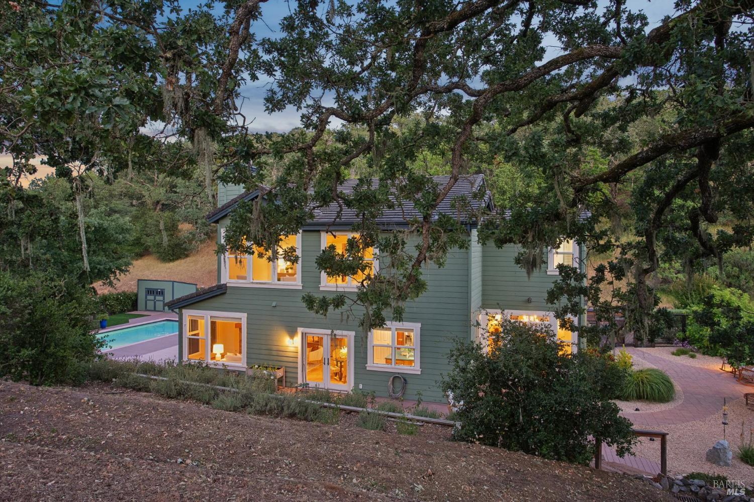 90 Saddle Wood Drive Novato CA 94945
