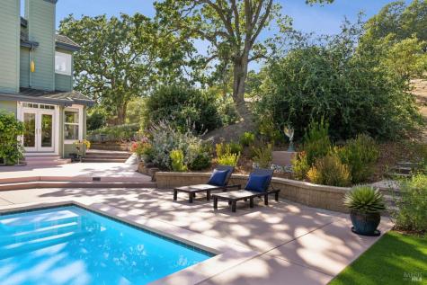 90 Saddle Wood Drive Novato CA 94945