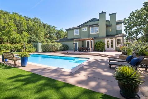 90 Saddle Wood Drive Novato CA 94945