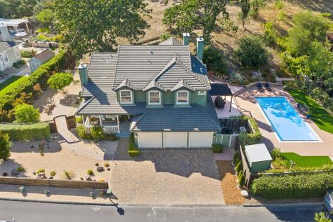 90 Saddle Wood Drive Novato CA 94945