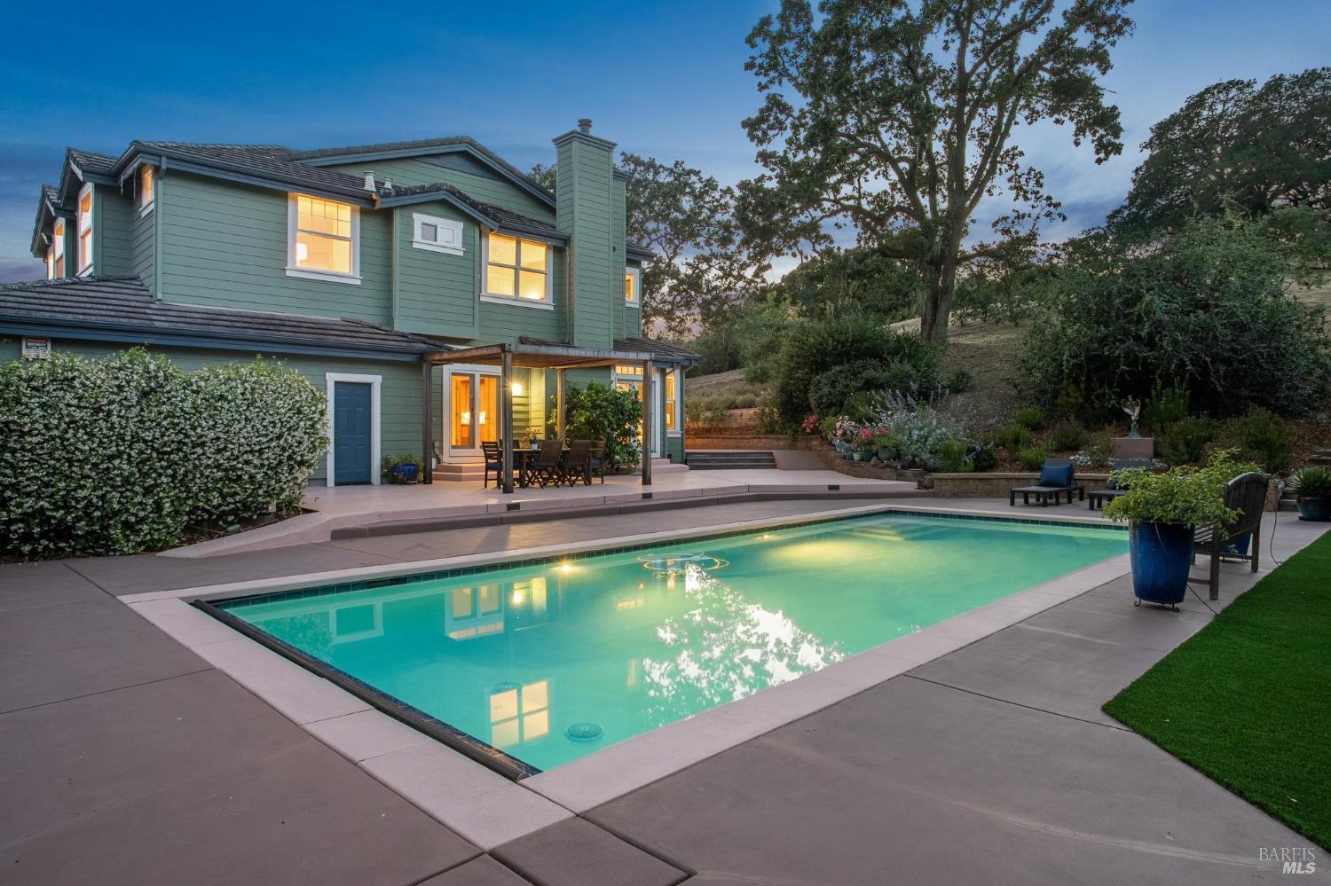 90 Saddle Wood Drive Novato CA 94945
