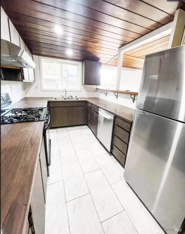 919-921 Naify Lane Santa Rosa CA 95407