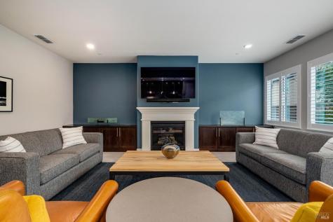 1710 Kenwood Place Rohnert Park CA 94928