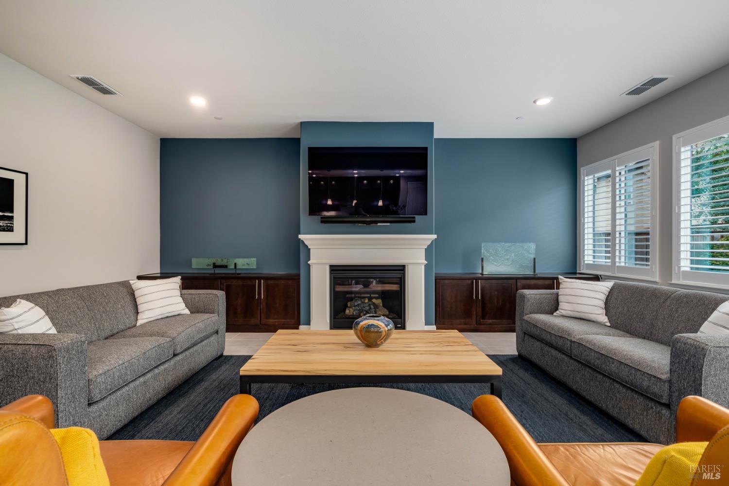 1710 Kenwood Place Rohnert Park CA 94928