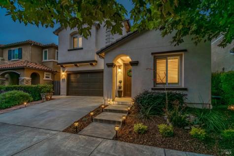 1710 Kenwood Place Rohnert Park CA 94928