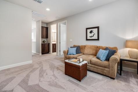 1710 Kenwood Place Rohnert Park CA 94928