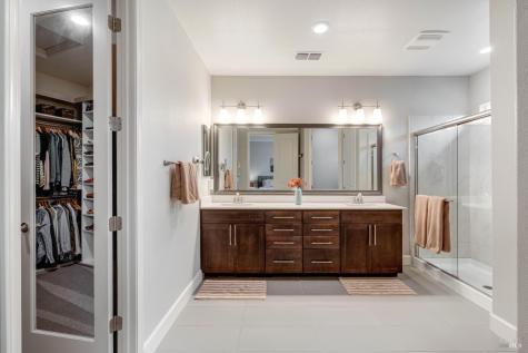 1710 Kenwood Place Rohnert Park CA 94928