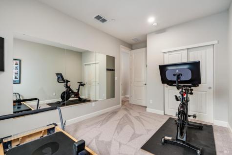 1710 Kenwood Place Rohnert Park CA 94928
