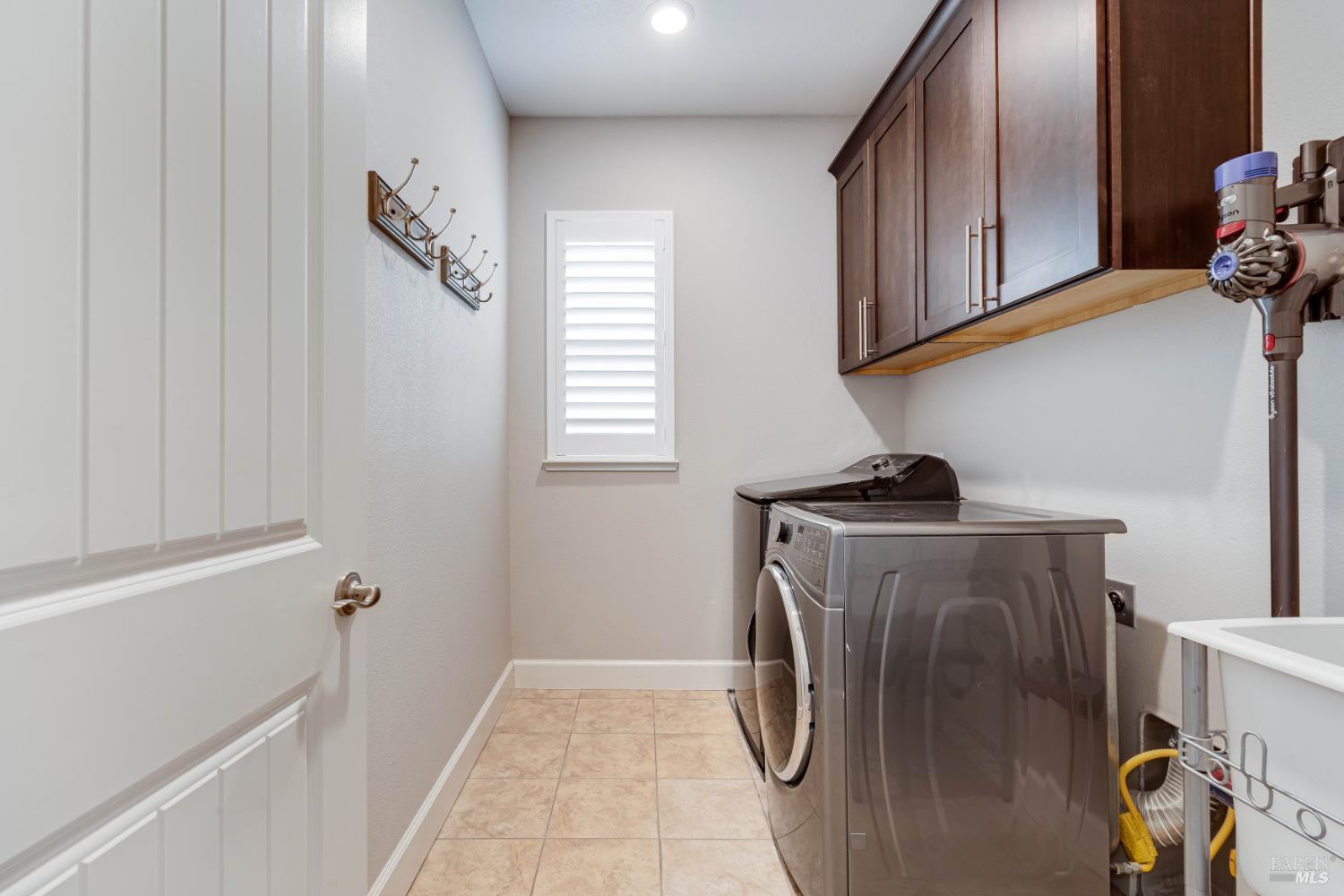 1710 Kenwood Place Rohnert Park CA 94928
