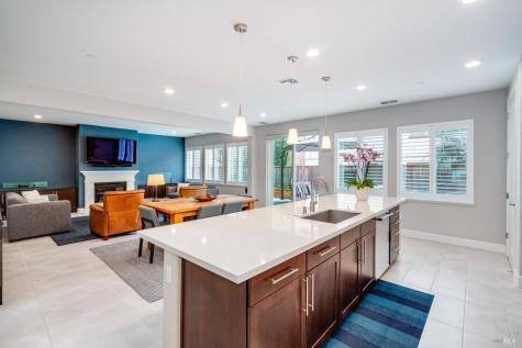 1710 Kenwood Place Rohnert Park CA 94928