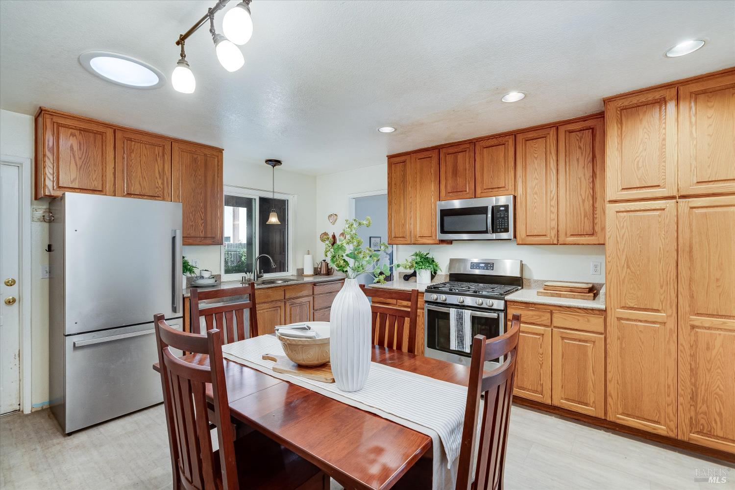 456 Greenbrier Court Benicia CA 94510