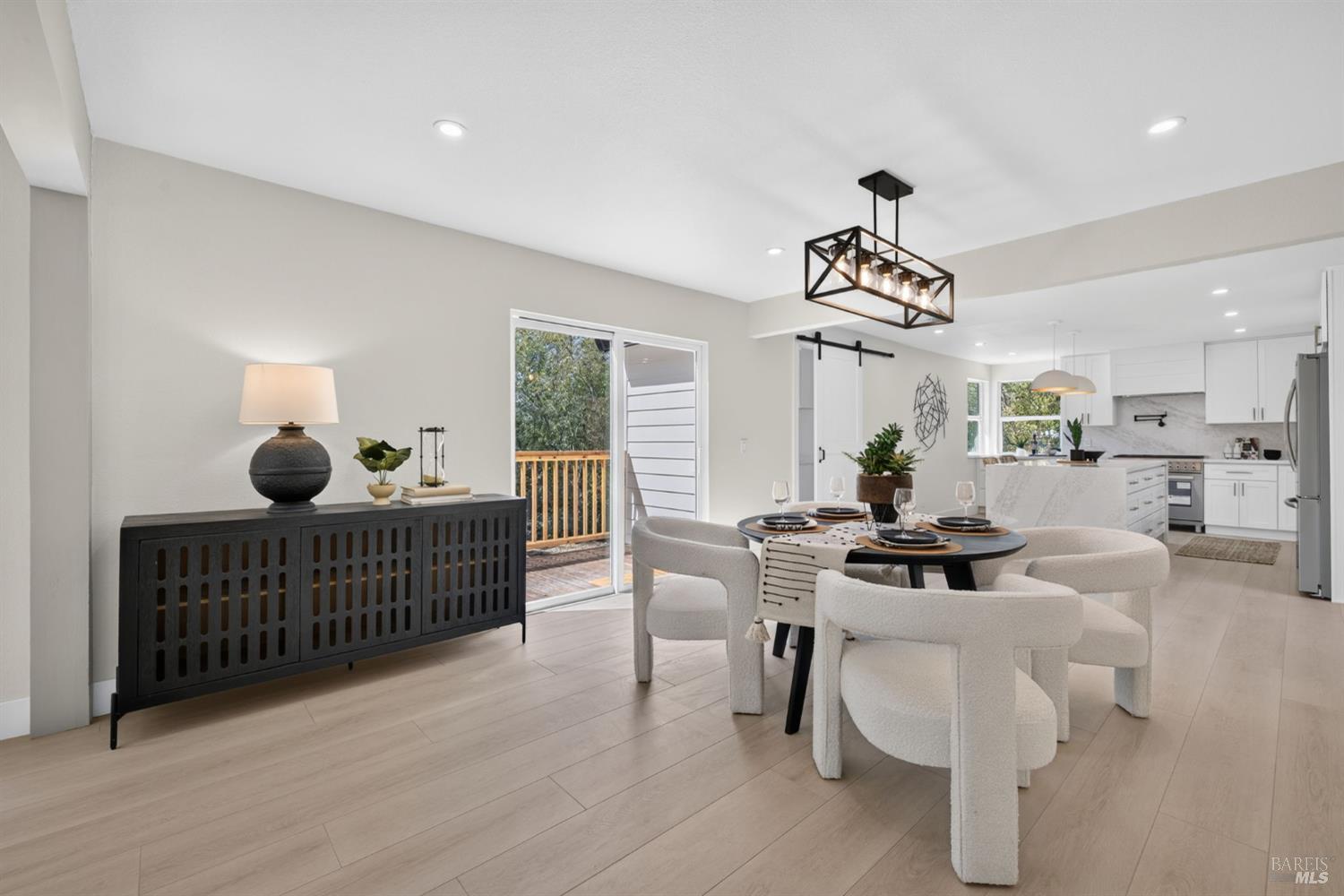 8822 Oak Grove Avenue Graton CA 95472