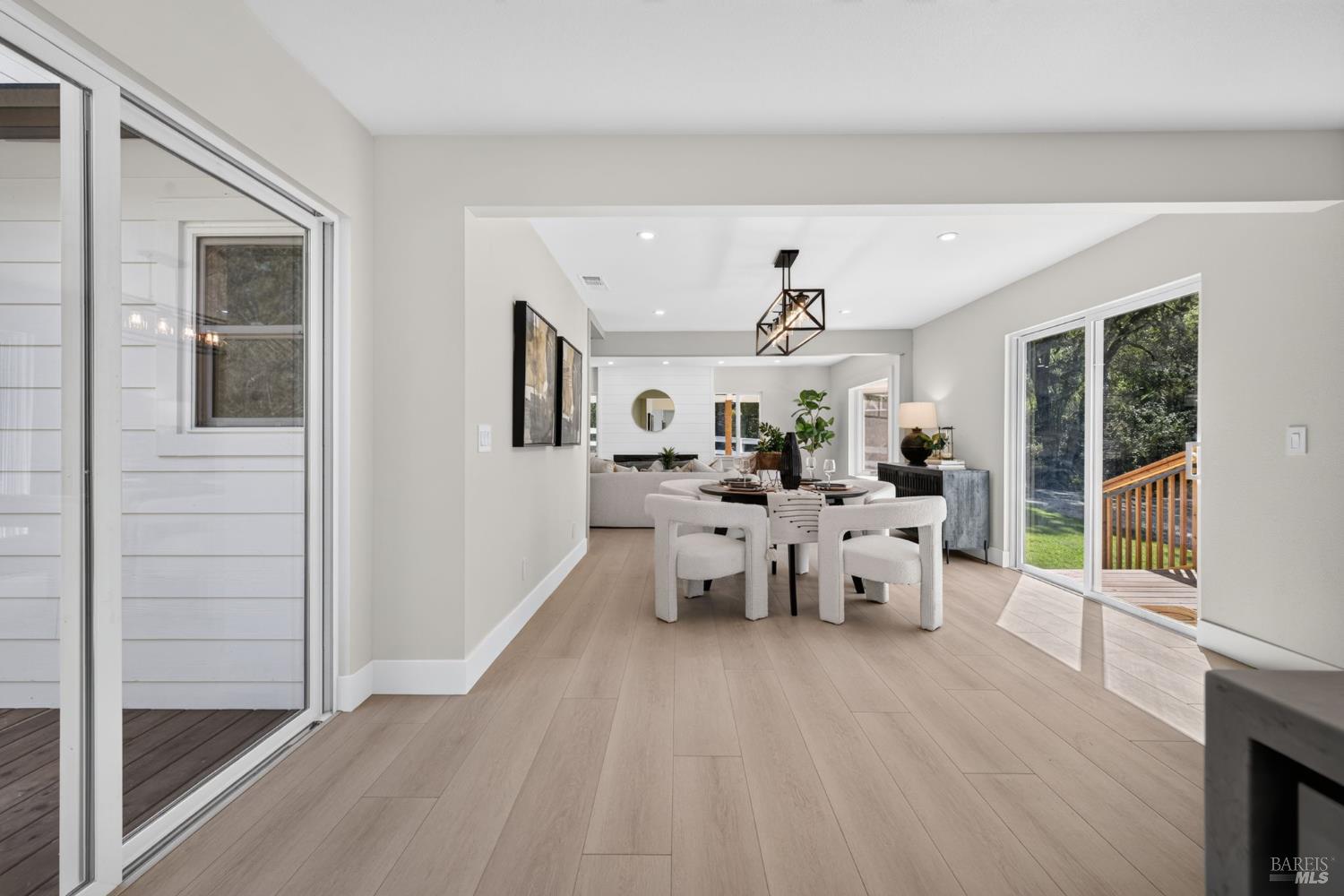 8822 Oak Grove Avenue Graton CA 95472