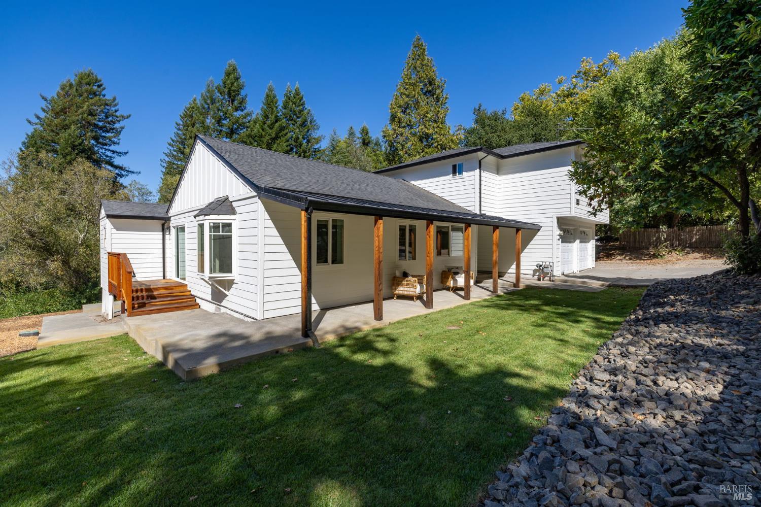 8822 Oak Grove Avenue Graton CA 95472