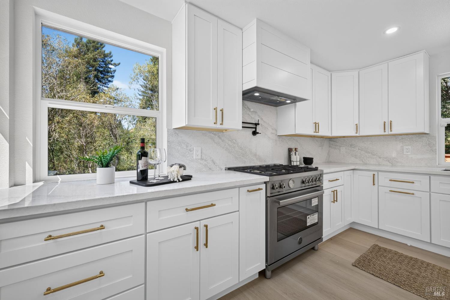 8822 Oak Grove Avenue Graton CA 95472
