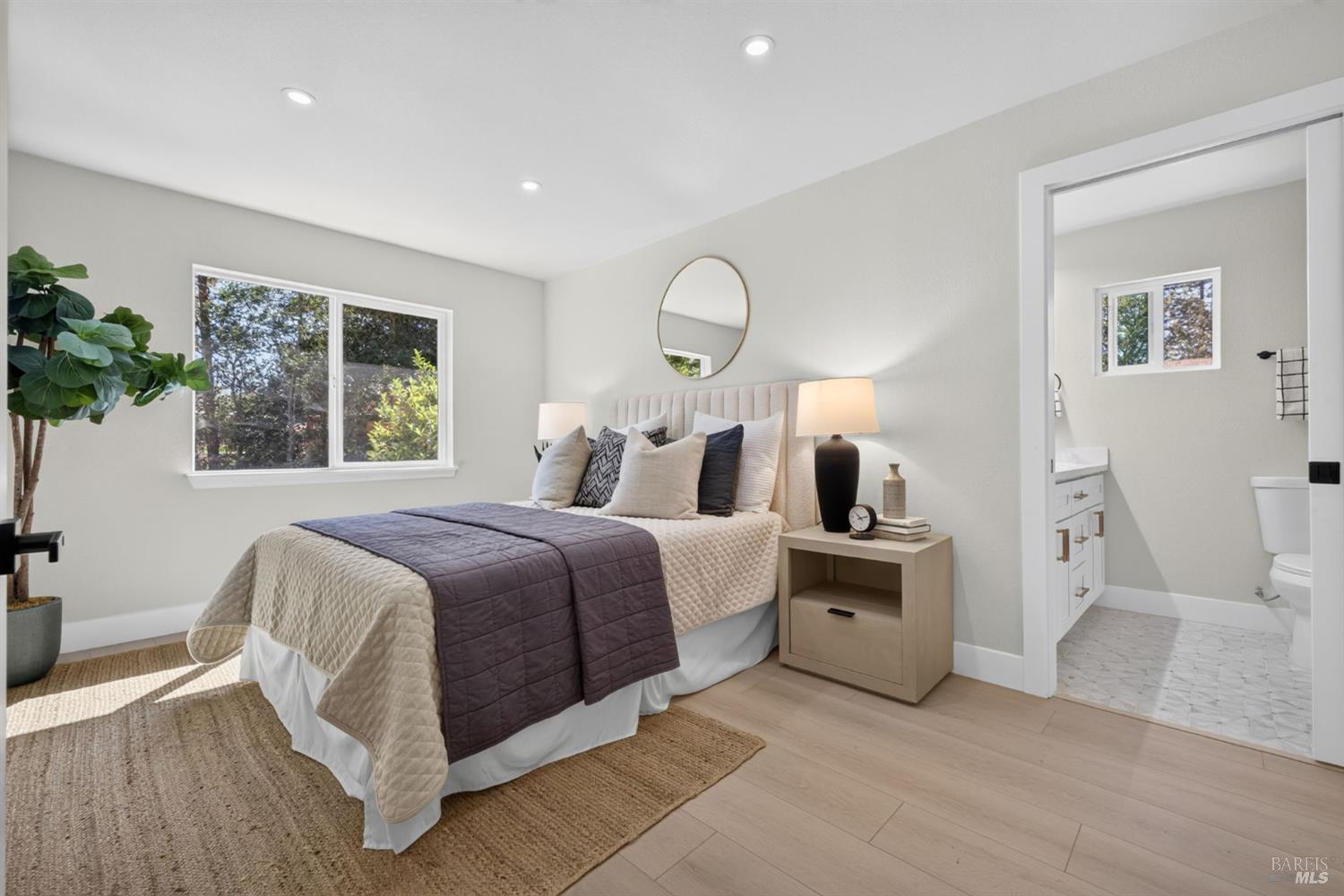 8822 Oak Grove Avenue Graton CA 95472
