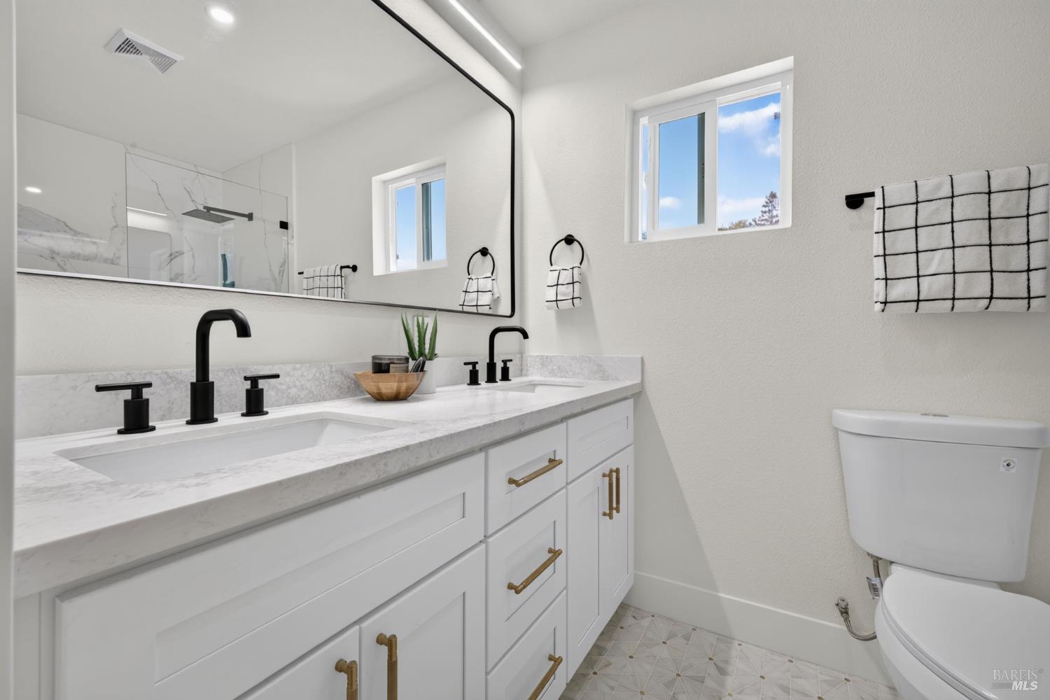 8822 Oak Grove Avenue Graton CA 95472