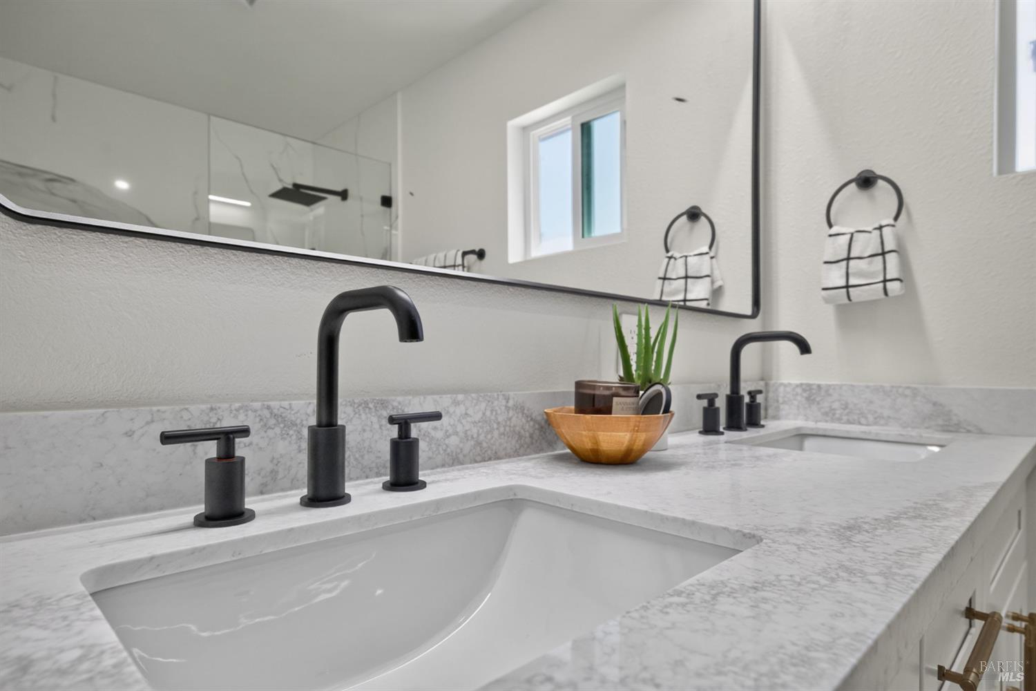 8822 Oak Grove Avenue Graton CA 95472