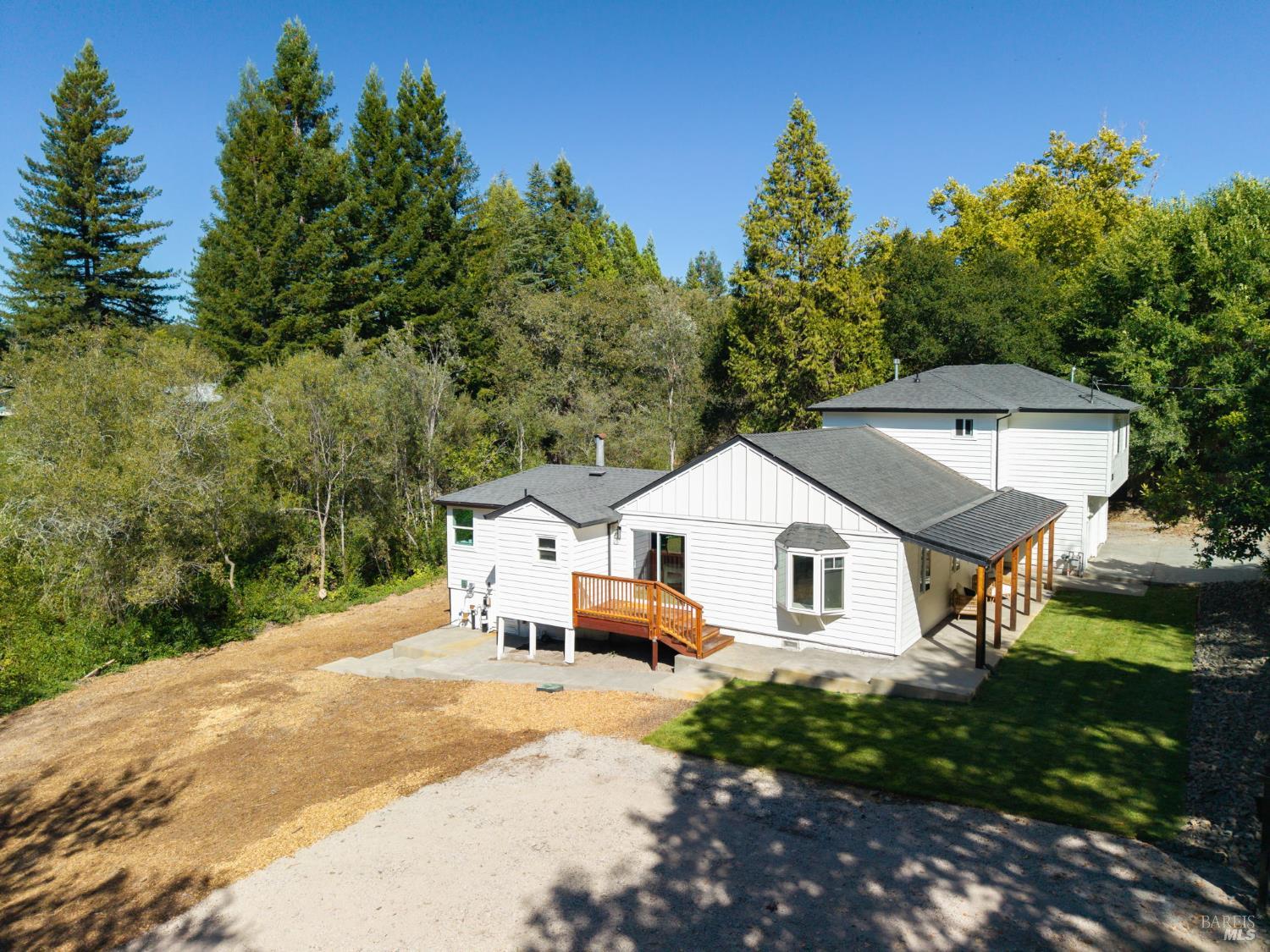 8822 Oak Grove Avenue Graton CA 95472