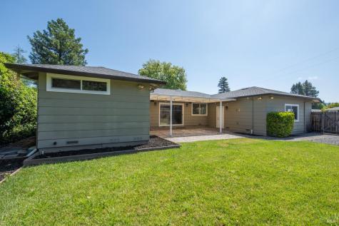 1201 Sunnyslope Drive Santa Rosa CA 95404