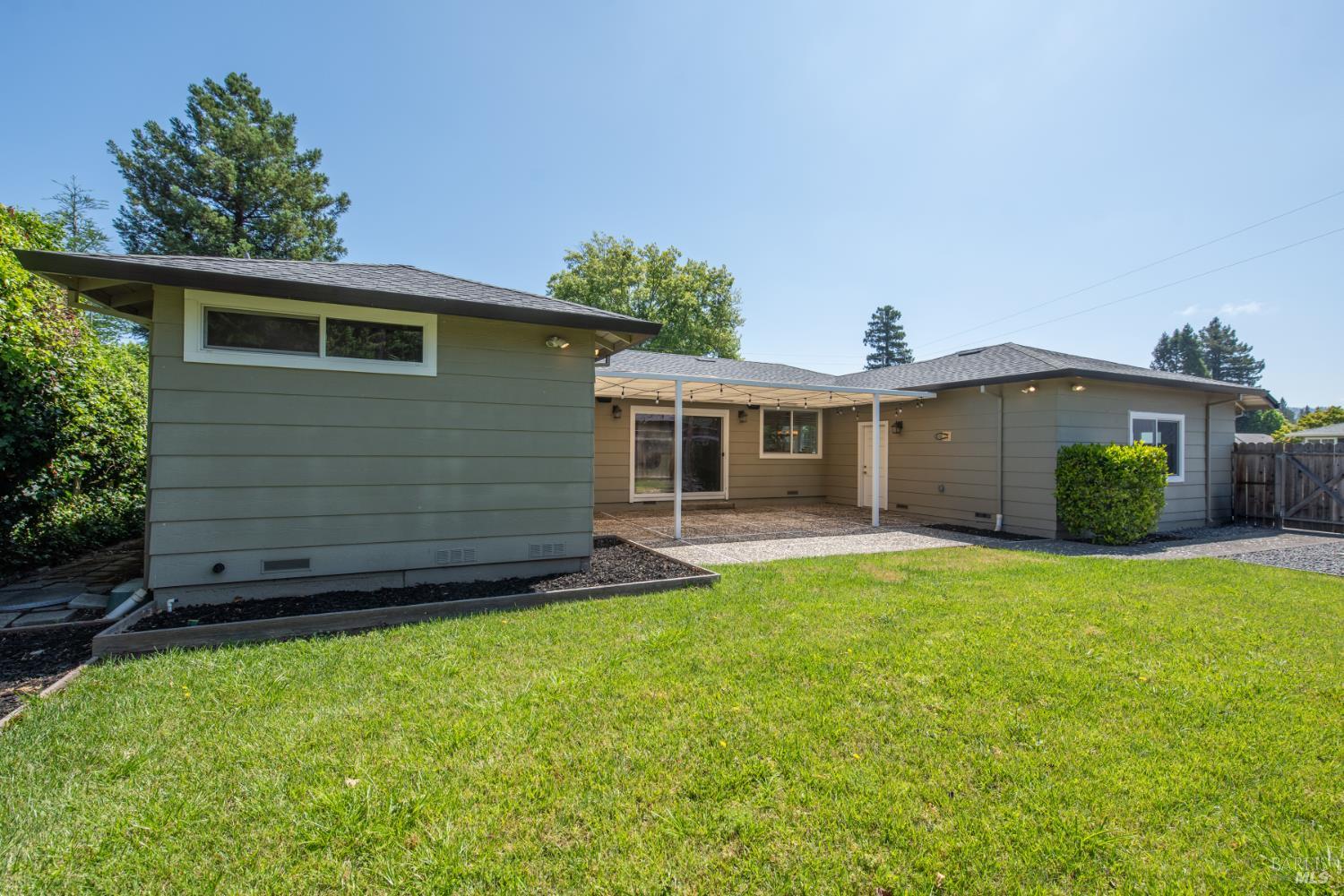 1201 Sunnyslope Drive Santa Rosa CA 95404