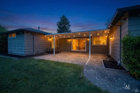 1201 Sunnyslope Drive Santa Rosa CA 95404