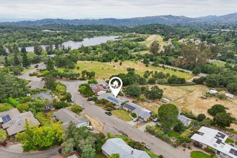 5423 Pepperwood Road Santa Rosa CA 95409