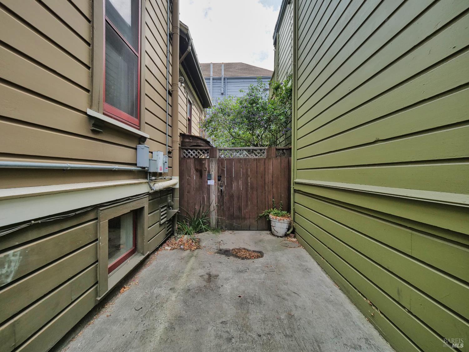 1014 Castro Street Oakland CA 94607