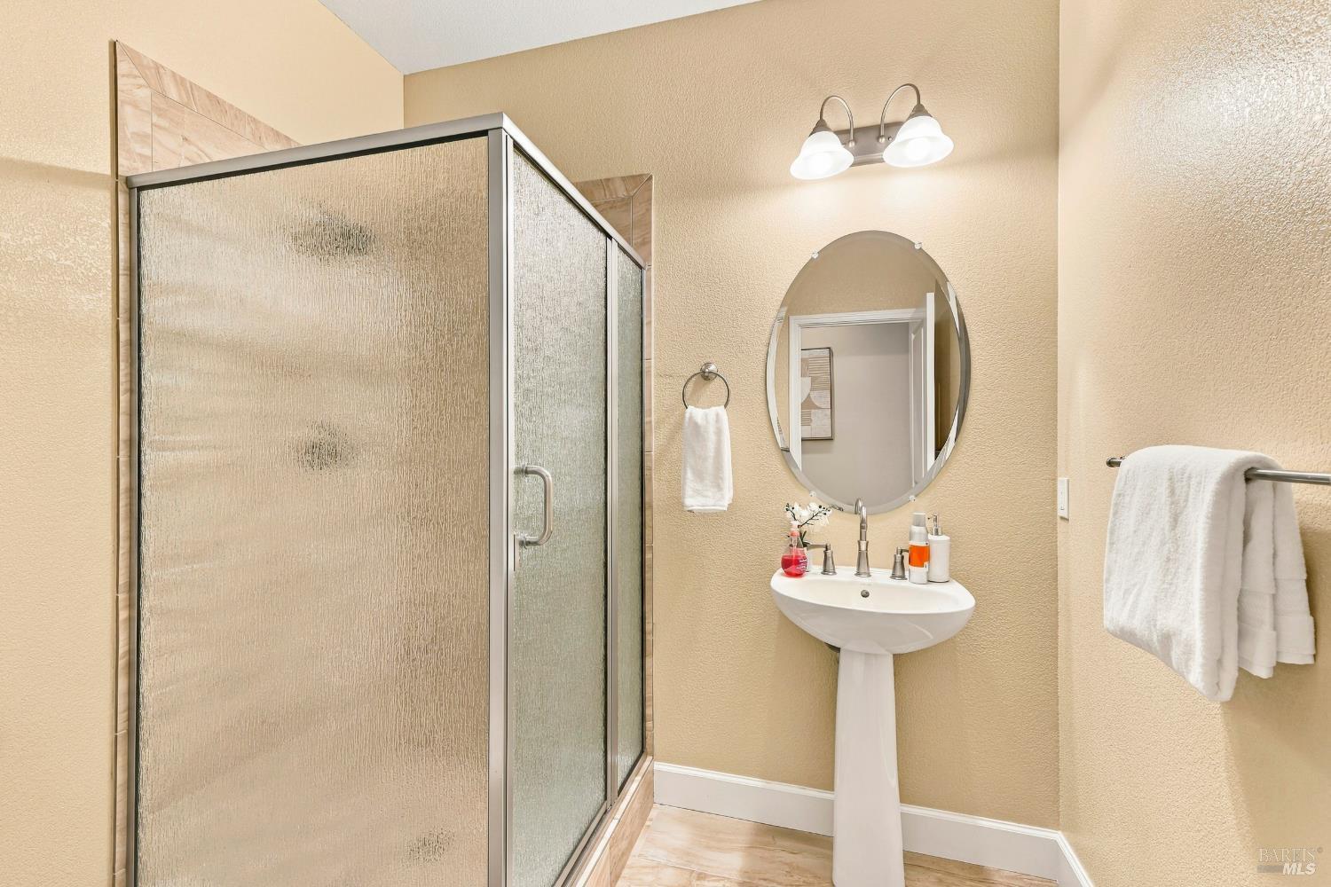 6323 Pine Valley Drive Santa Rosa CA 95409