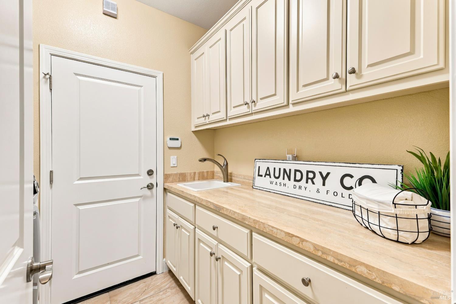 6323 Pine Valley Drive Santa Rosa CA 95409