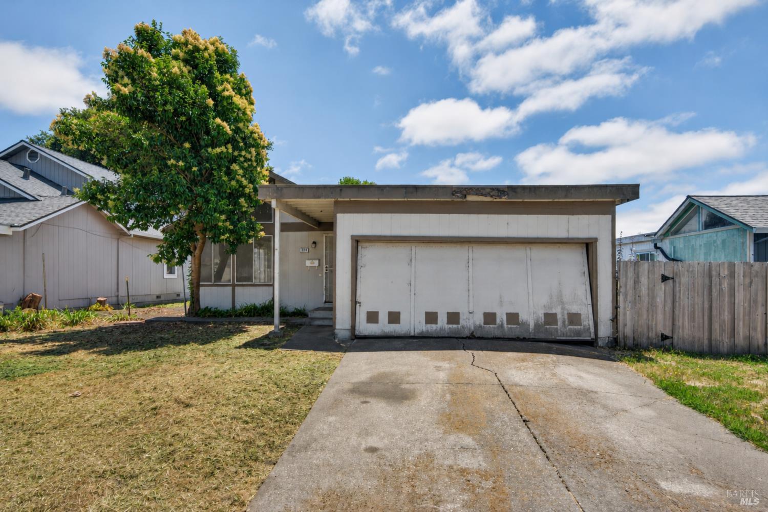1079 Camino Coronado Rohnert Park CA 94928