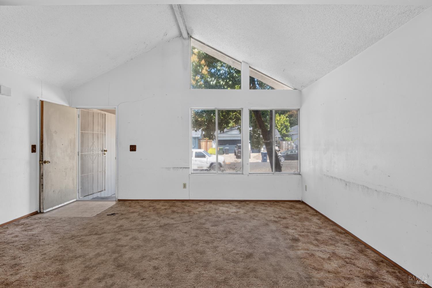 1079 Camino Coronado Rohnert Park CA 94928