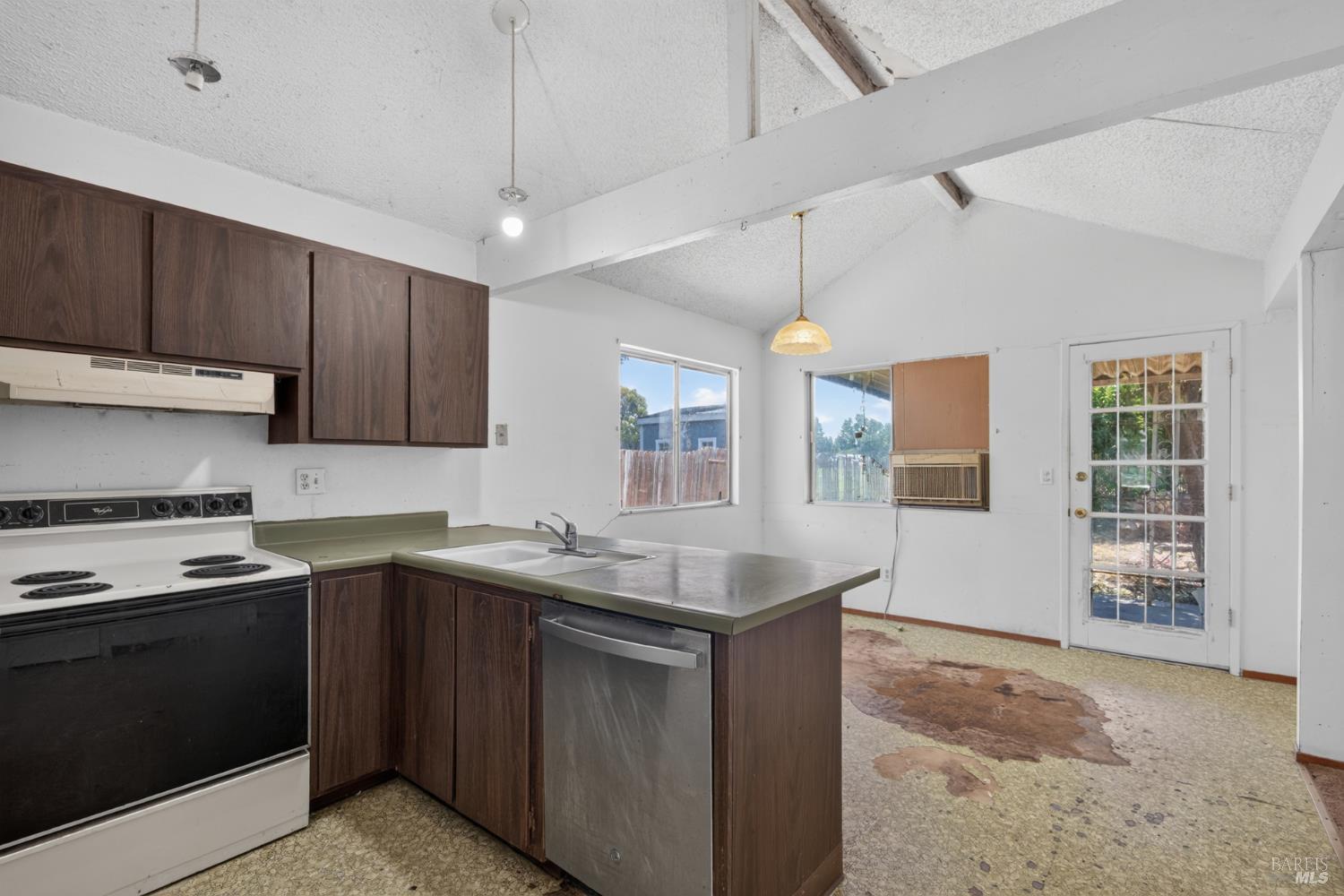 1079 Camino Coronado Rohnert Park CA 94928