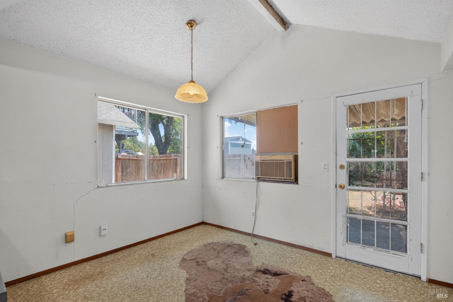 1079 Camino Coronado Rohnert Park CA 94928