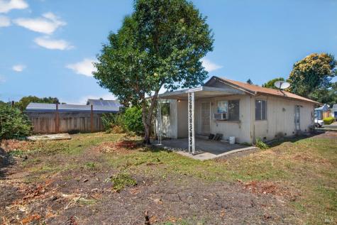 1079 Camino Coronado Rohnert Park CA 94928