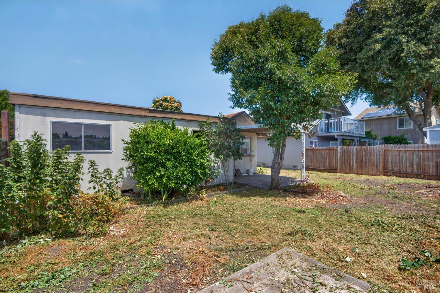 1079 Camino Coronado Rohnert Park CA 94928