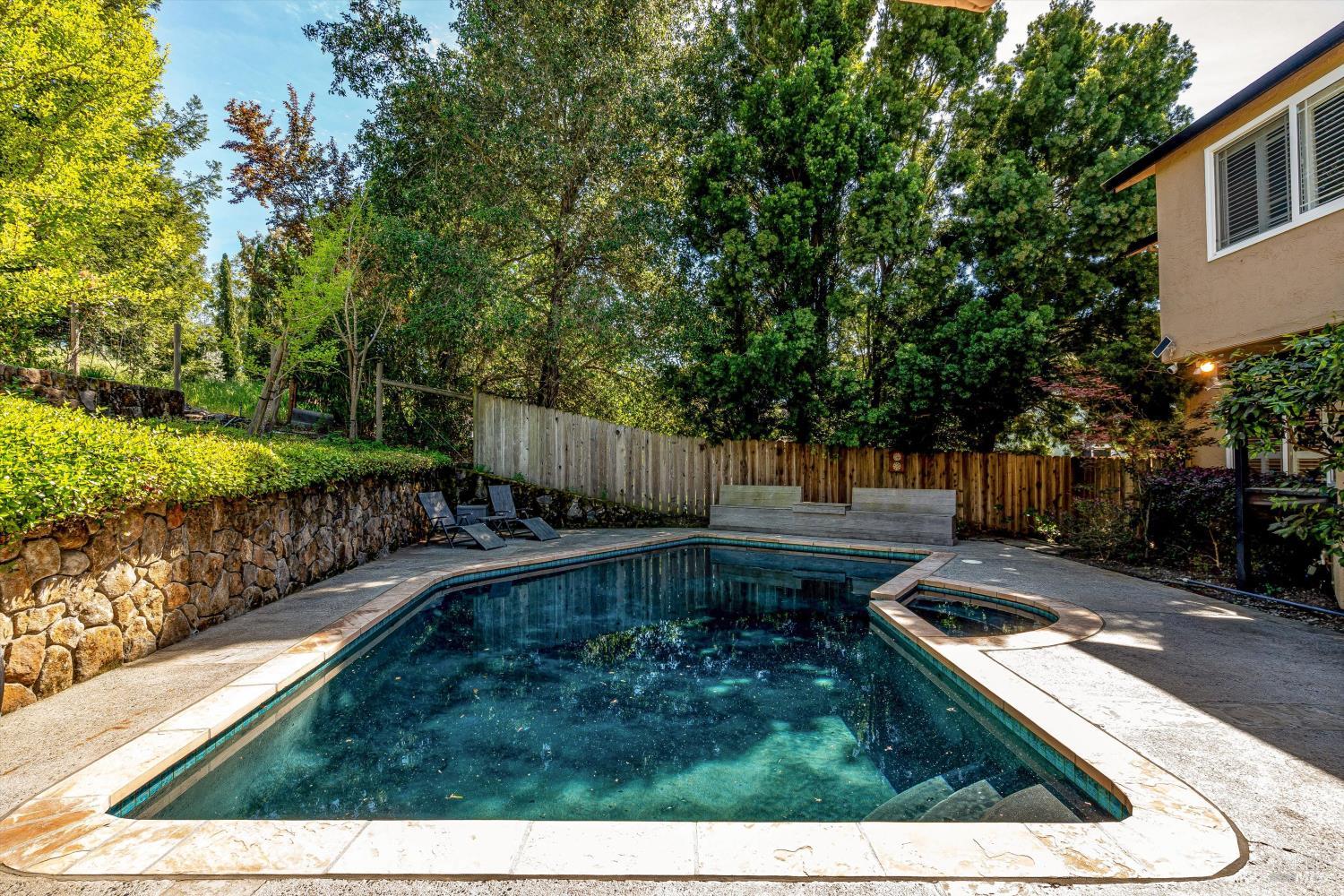 1116 Pinewood Drive Napa CA 94558