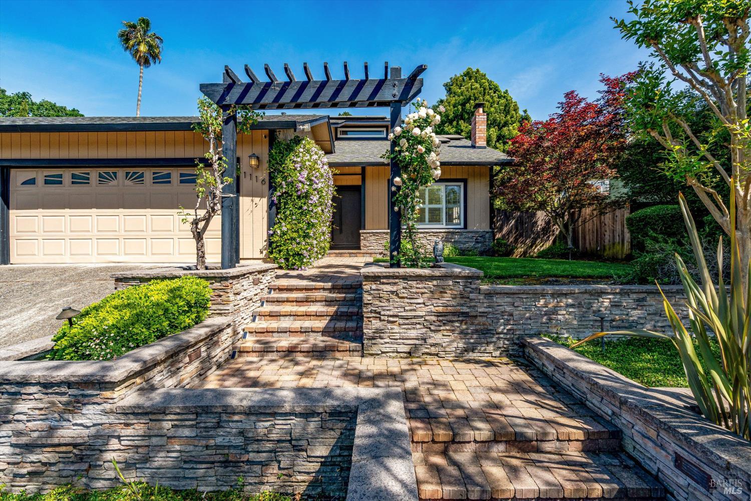 1116 Pinewood Drive Napa CA 94558