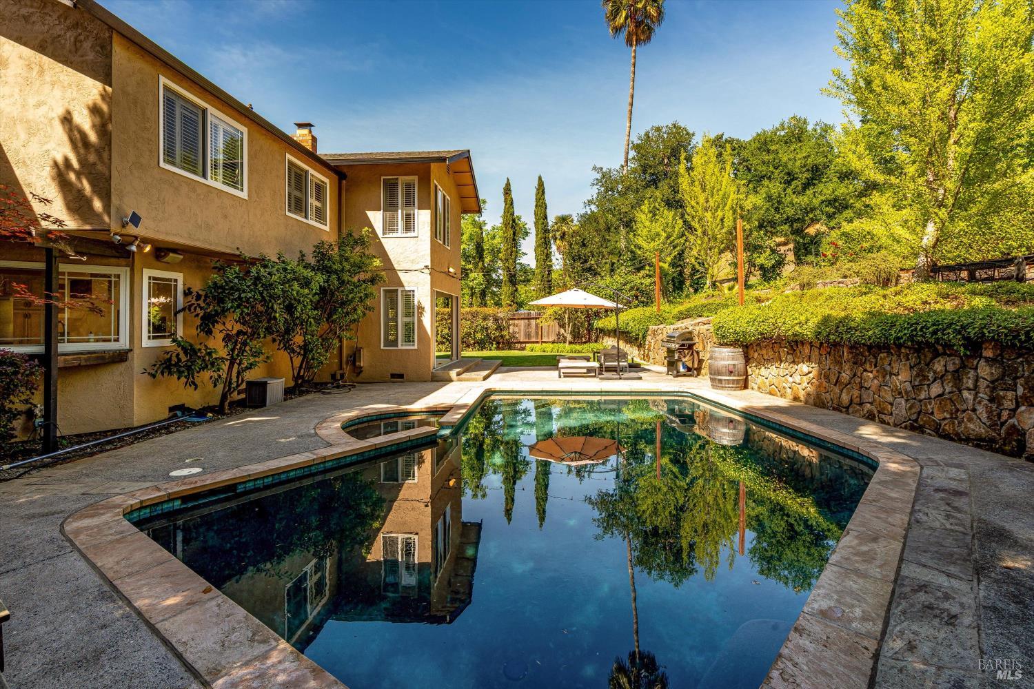 1116 Pinewood Drive Napa CA 94558