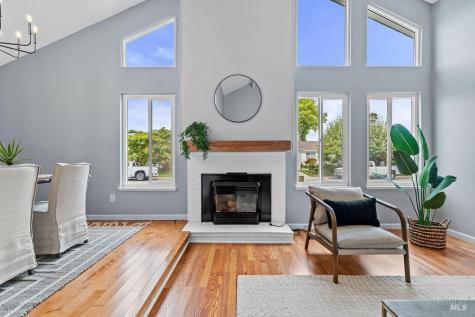 1316 Ponderosa Drive Petaluma CA 94954
