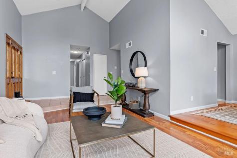 1316 Ponderosa Drive Petaluma CA 94954